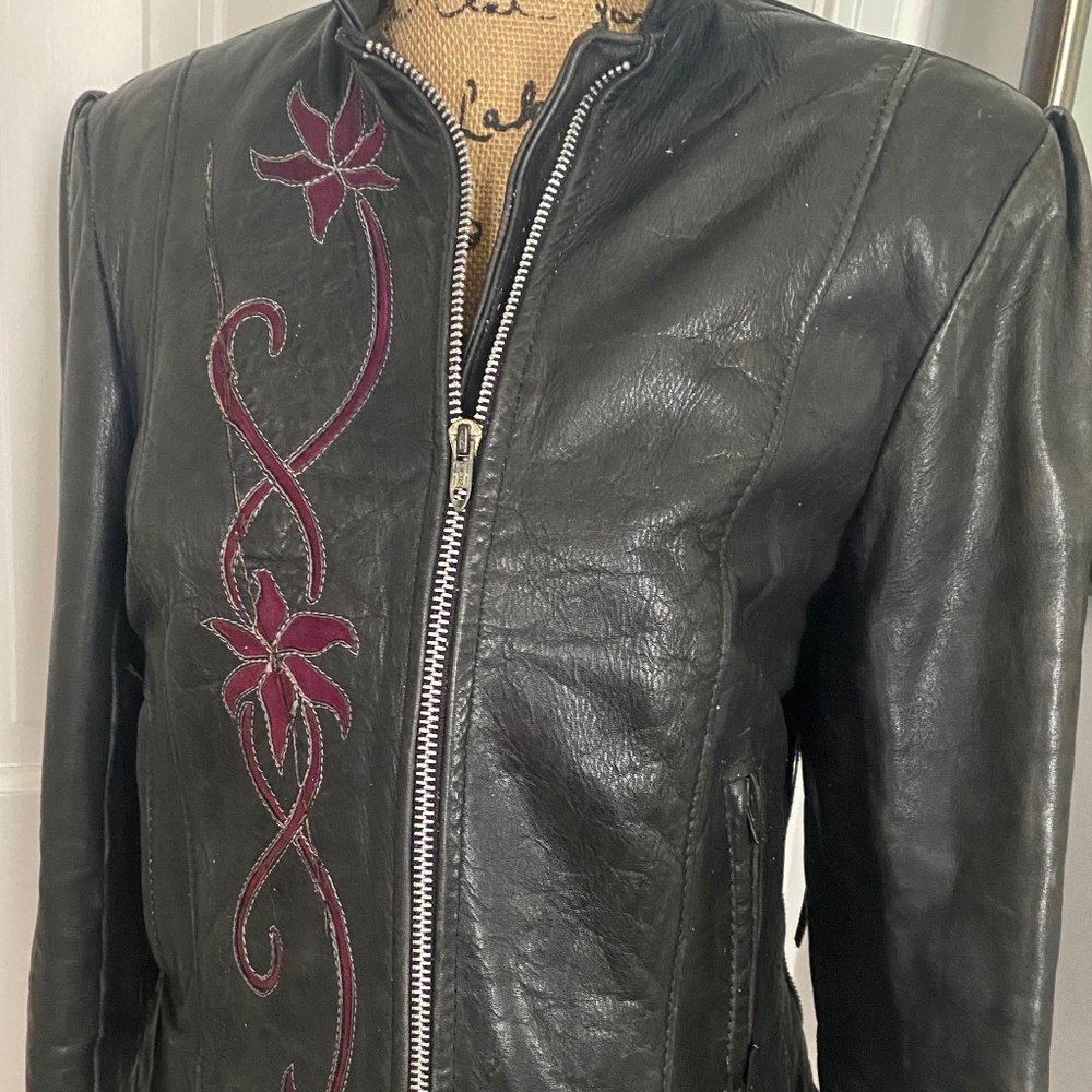 Gypsy Leather Motorcycle Jacket. Black,  Plum Suede Trim. Fringe, Studs.  12 - Picture 3 of 16